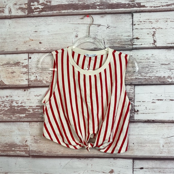ZARA Candy Cane Red & White Stripe Front Knot Crop Top - Picture 1 of 7